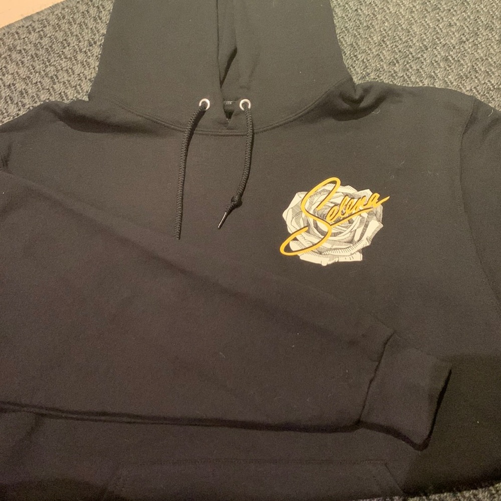 Selena sweatshirt